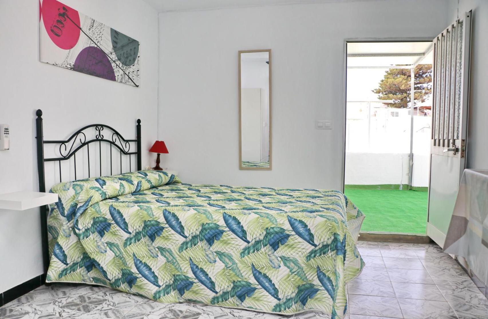 Habitacion Velarde Conil De La Frontera Esterno foto